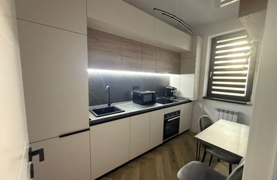 Alquiler de nuevos apartamentos amueblados de 2 habitaciones, 54 m², Constanța, Rumanía